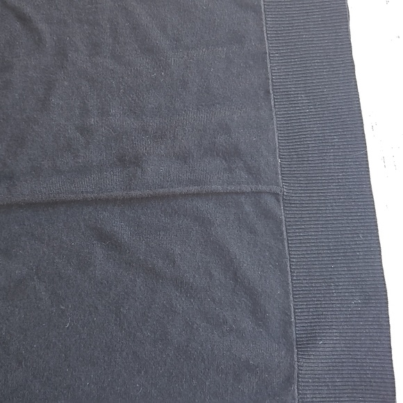 Black Sweater sz Large - Picture 2 of 5